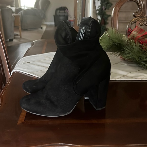 Black target suede boots - Picture 2 of 3